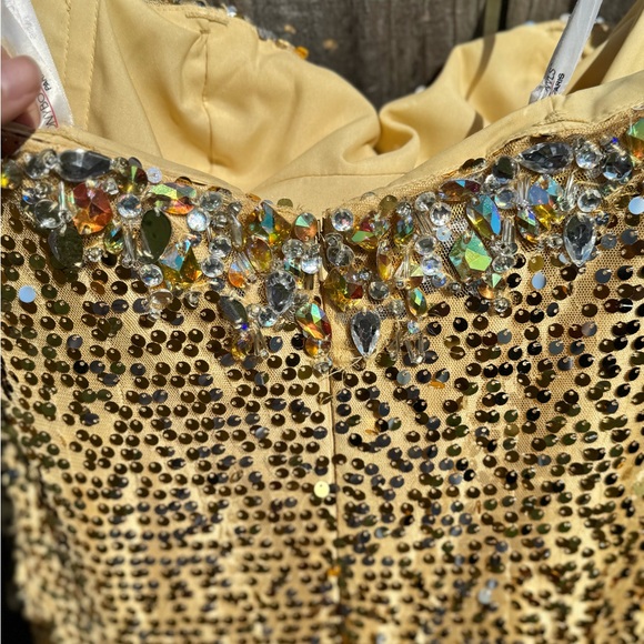 TONY BOWLS Paris Sequin & Beaded Gown - Picture 7 of 8